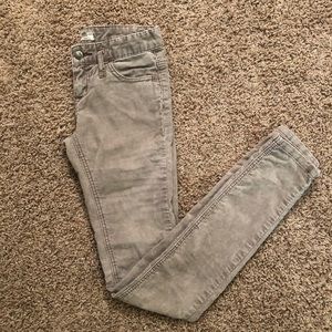 ⭐️Free People Skinny Corduroy Pants⭐️